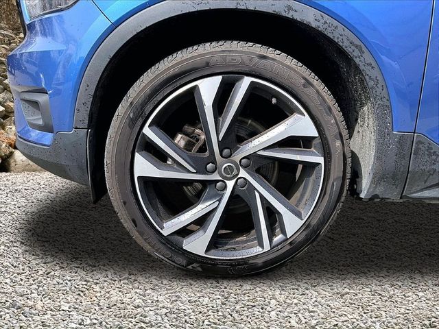 2021 Volvo XC40 T5 R-Design