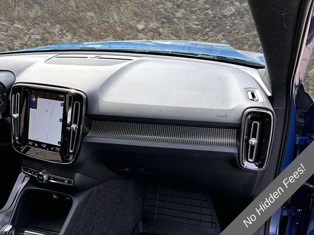 2021 Volvo XC40 T5 R-Design