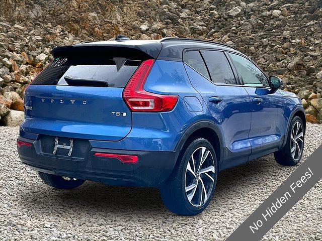 2021 Volvo XC40 T5 R-Design