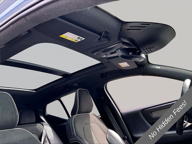 2021 Volvo XC40 T5 R-Design