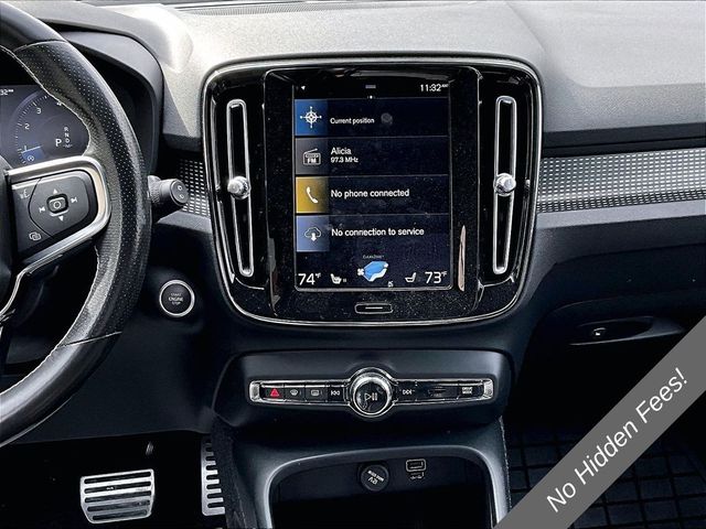 2021 Volvo XC40 T5 R-Design