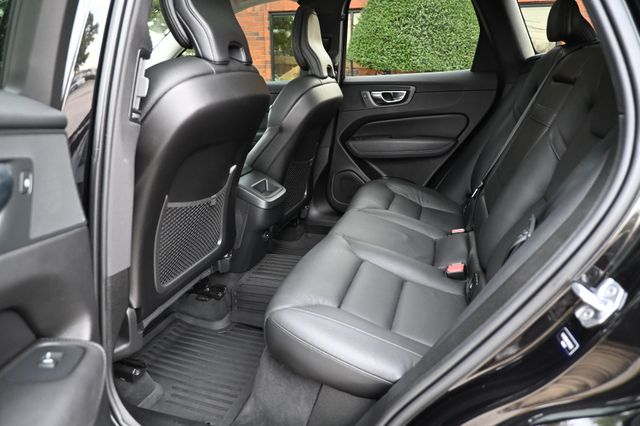 2021 Volvo XC60 T5 Momentum