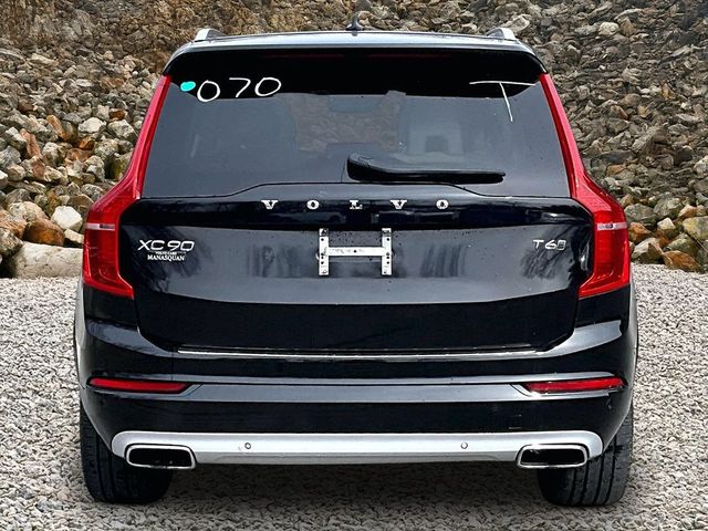 2021 Volvo XC90 T6 Momentum 7-Passenger