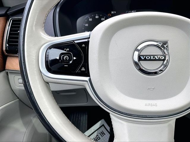 2021 Volvo XC90 T6 Momentum 7-Passenger