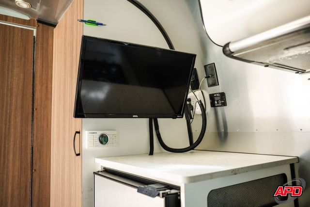 2022 Airstream 22FB Caravel 2022 Airstream 22FB Caravel