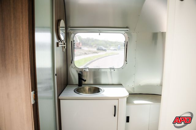 2022 Airstream 22FB Caravel 2022 Airstream 22FB Caravel
