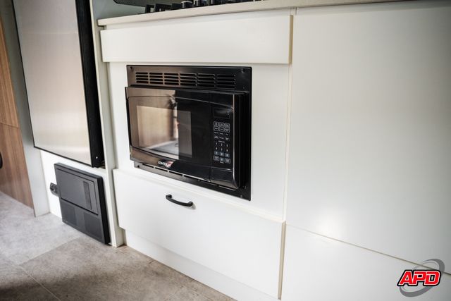 2022 Airstream 22FB Caravel