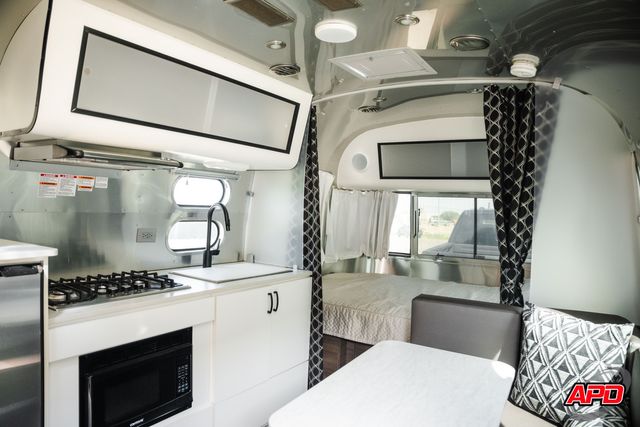 2022 Airstream 22FB Caravel 2022 Airstream 22FB Caravel