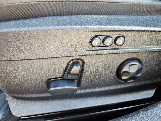 2022 Alfa Romeo Giulia Ti | Brownsville TX | English Motors 2022 Alfa Romeo Giulia Ti | Brownsville TX | English Motors