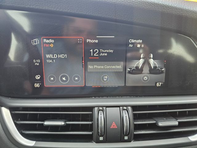 2022 Alfa Romeo Giulia Ti | Brownsville TX | English Motors 2022 Alfa Romeo Giulia Ti | Brownsville TX | English Motors