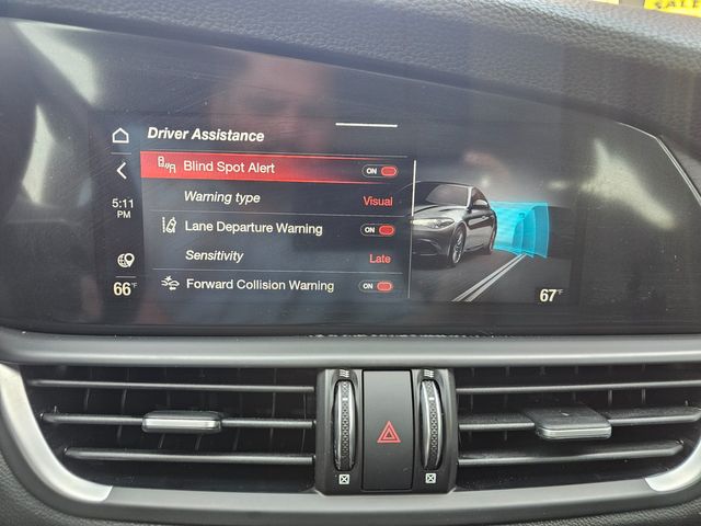 2022 Alfa Romeo Giulia Ti | Brownsville TX | English Motors 2022 Alfa Romeo Giulia Ti | Brownsville TX | English Motors