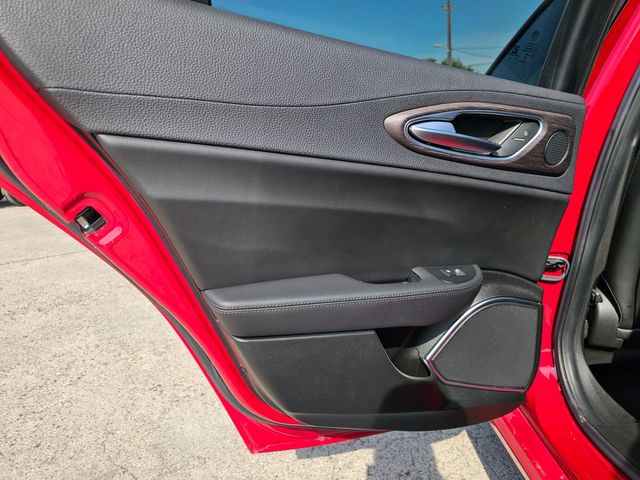 2022 Alfa Romeo Giulia Ti | Brownsville TX | English Motors 2022 Alfa Romeo Giulia Ti | Brownsville TX | English Motors