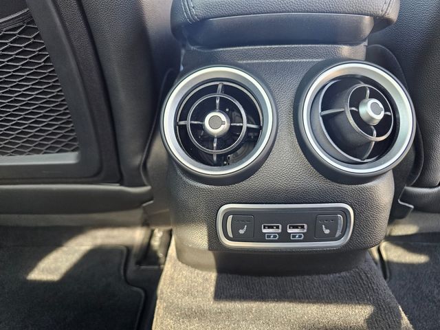 2022 Alfa Romeo Giulia Ti | Brownsville TX | English Motors 2022 Alfa Romeo Giulia Ti | Brownsville TX | English Motors