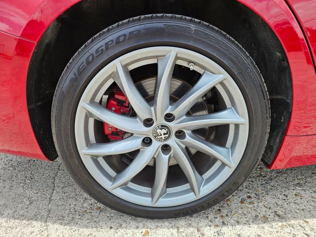 2022 Alfa Romeo Giulia Ti | Brownsville TX | English Motors 2022 Alfa Romeo Giulia Ti | Brownsville TX | English Motors