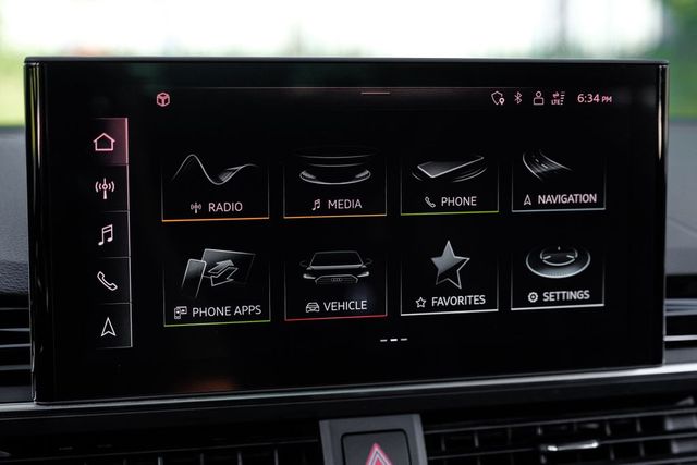 2022 Audi A4 quattro S line Prem Plus 45 TFSI
