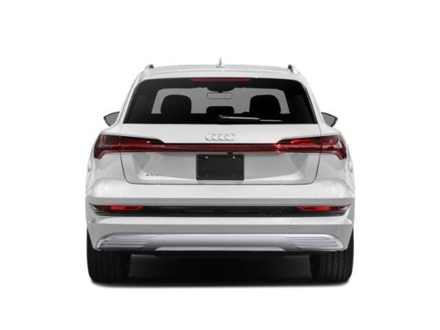 2022 Audi e-tron quattro Premium Plus