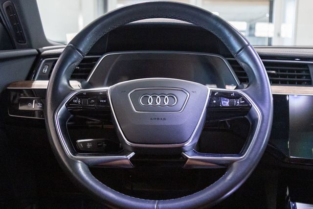 2022 Audi e-tron quattro Premium Plus