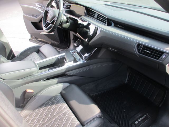 2022 Audi e-tron S quattro Premium Plus