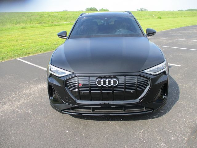 2022 Audi e-tron S quattro Premium Plus