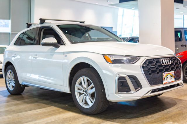 2022 Audi Q5 at Autosource, photo 2