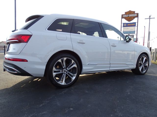 2022 Audi Q7 Prestige