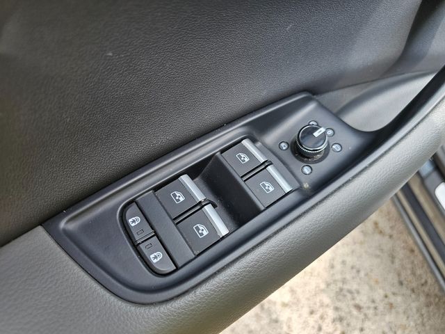 2022 Audi Q8 quattro Premium Plus 55 TFSI | Brownsville TX | English Motors 2022 Audi Q8 quattro Premium Plus 55 TFSI | Brownsville TX | English Motors