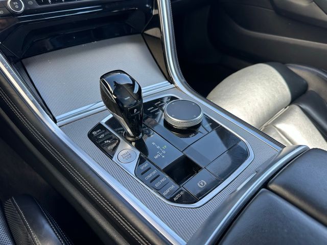 2022 BMW 8 Series 840i