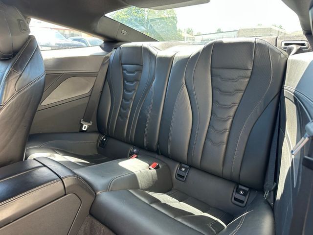 2022 BMW 8 Series 840i