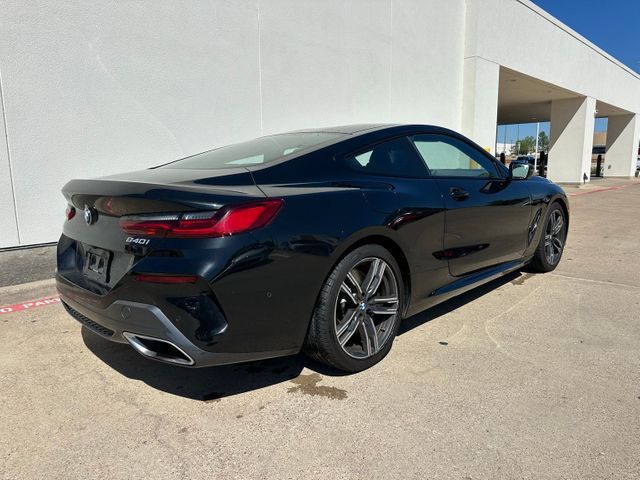 2022 BMW 8 Series 840i