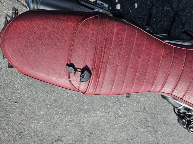 2022 BMW R nineT Scrambler METALLIC OPTION 719