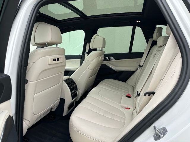 2022 BMW X5 sDrive40i | Irving, Texas | Hopper Motorplex 2022 BMW X5 sDrive40i | Irving, Texas | Hopper Motorplex