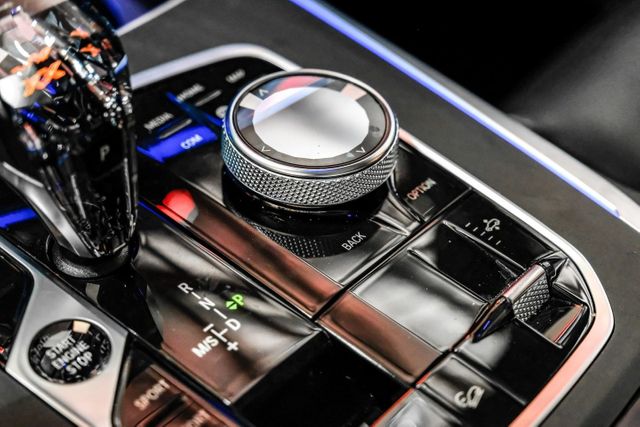 2022 BMW X7 xDrive40i | Addison, TX | Mr Car Guys