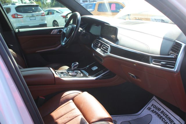 2022 BMW X7 ALPINA XB7 | Granite City, Illinois | MasterCars Company Inc. 2022 BMW X7 ALPINA XB7 | Granite City, Illinois | MasterCars Company Inc.