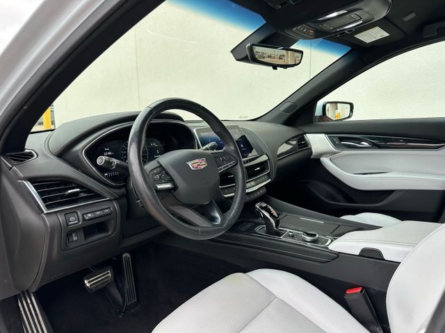 2022 Cadillac CT5 Premium Luxury