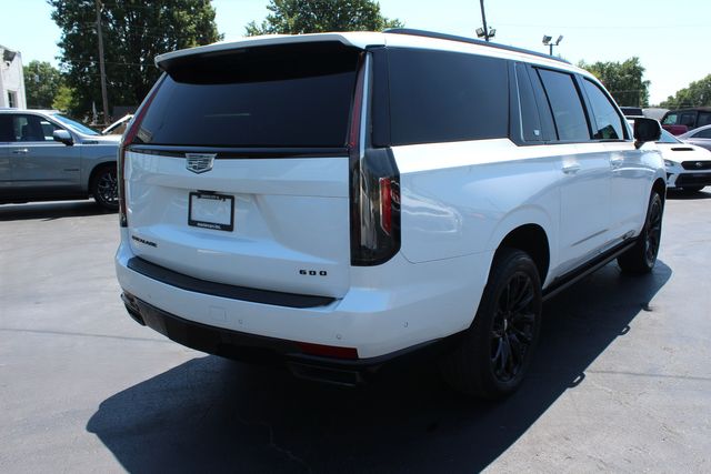 2022 Cadillac Escalade ESV Sport Platinum Onyx Edition | Granite City, Illinois | MasterCars Company Inc. 2022 Cadillac Escalade ESV Sport Platinum Onyx Edition | Granite City, Illinois | MasterCars Company Inc.