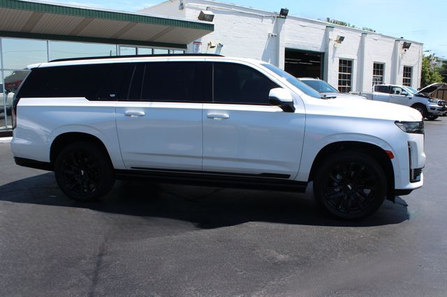 2022 Cadillac Escalade ESV Sport Platinum Onyx Edition | Granite City, Illinois | MasterCars Company Inc. 2022 Cadillac Escalade ESV Sport Platinum Onyx Edition | Granite City, Illinois | MasterCars Company Inc.