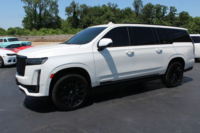 2022 Cadillac Escalade ESV Sport Platinum Onyx Edition | Granite City, Illinois | MasterCars Company Inc. 2022 Cadillac Escalade ESV Sport Platinum Onyx Edition | Granite City, Illinois | MasterCars Company Inc.