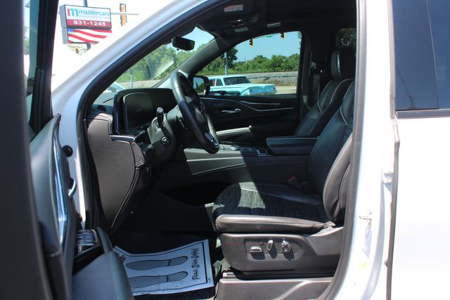 2022 Cadillac Escalade ESV Sport Platinum Onyx Edition | Granite City, Illinois | MasterCars Company Inc. 2022 Cadillac Escalade ESV Sport Platinum Onyx Edition | Granite City, Illinois | MasterCars Company Inc.