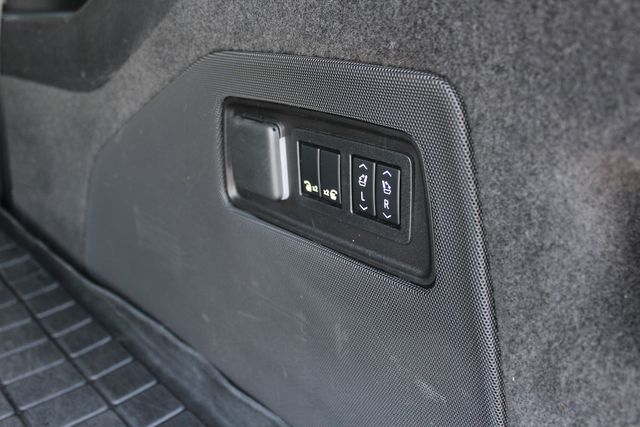 2022 Cadillac Escalade ESV Sport Platinum Onyx Edition | Granite City, Illinois | MasterCars Company Inc. 2022 Cadillac Escalade ESV Sport Platinum Onyx Edition | Granite City, Illinois | MasterCars Company Inc.