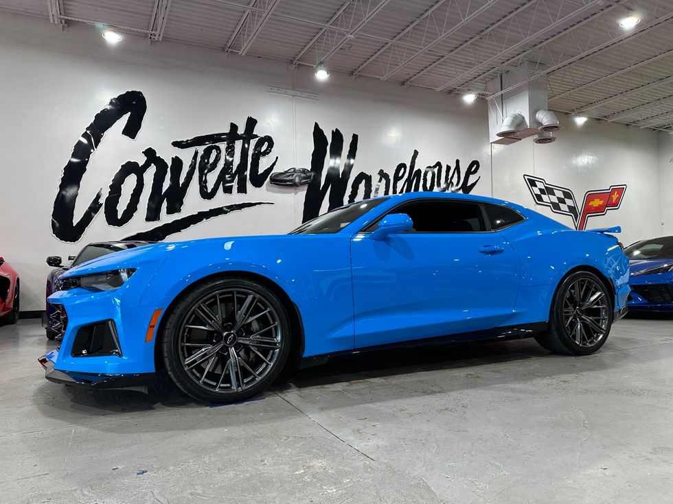 2022 Chevrolet Camaro ZL1 UQT, CF HOOD, FAY, INFO, ROTOFAB CA, 6k