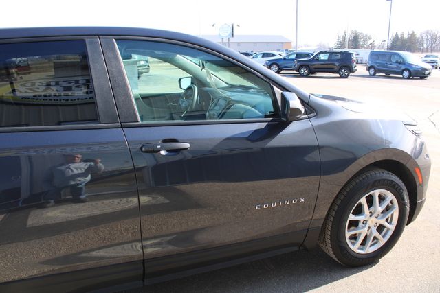 2022 Chevrolet Equinox LS AWD