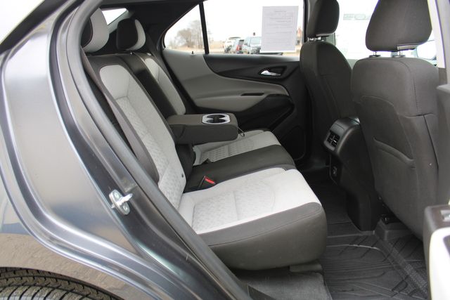 2022 Chevrolet Equinox LS AWD