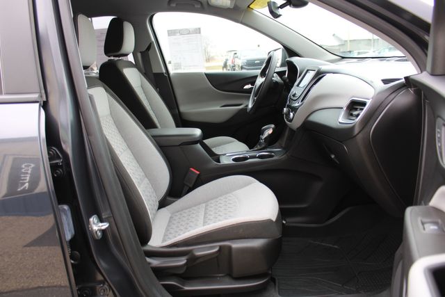 2022 Chevrolet Equinox LS AWD