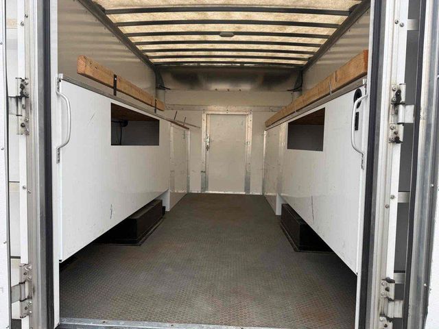 2022 Chevrolet Express 3500