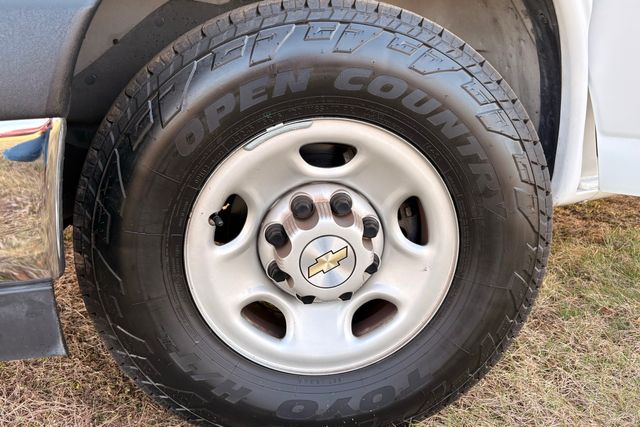 2022 Chevrolet Express Utility 3500 | Roscoe, IL | Autoland Outlets