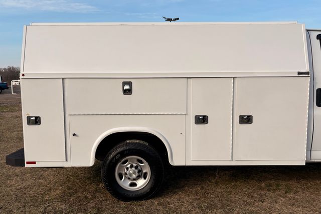 2022 Chevrolet Express Utility 3500 | Roscoe, IL | Autoland Outlets
