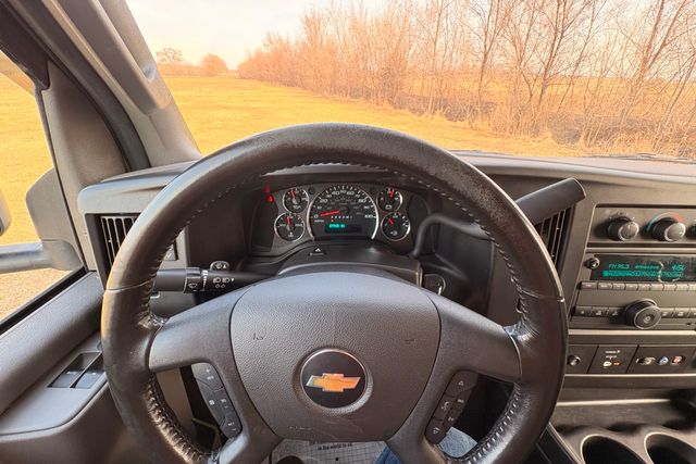 2022 Chevrolet Express Utility 3500 | Roscoe, IL | Autoland Outlets