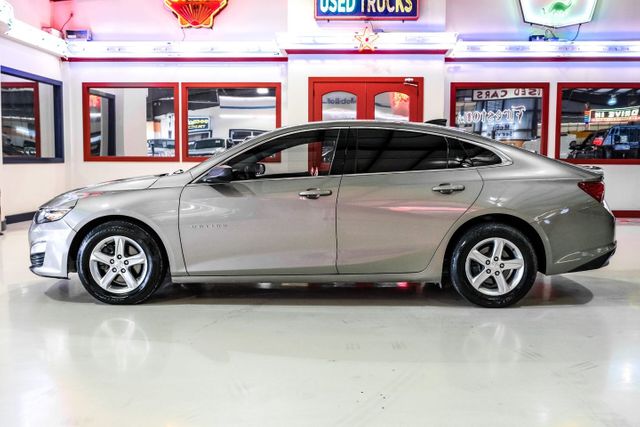 2022 Chevrolet Malibu LS | Addison, TX | Mr Car Guys