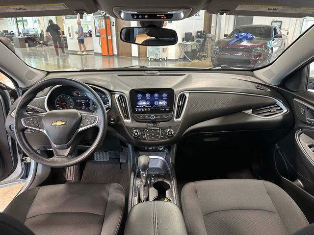 2022 Chevrolet Malibu LT | Irving, Texas | Hopper Motorplex 2022 Chevrolet Malibu LT | Irving, Texas | Hopper Motorplex
