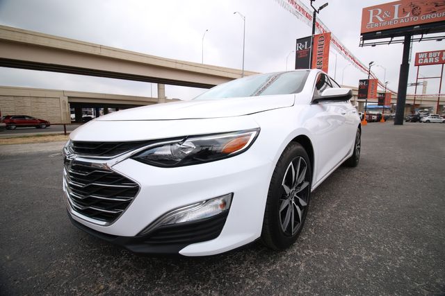 2022 Chevrolet Malibu RS | San Antonio, TX | R&L Certified Auto Group 2022 Chevrolet Malibu RS | San Antonio, TX | R&L Certified Auto Group